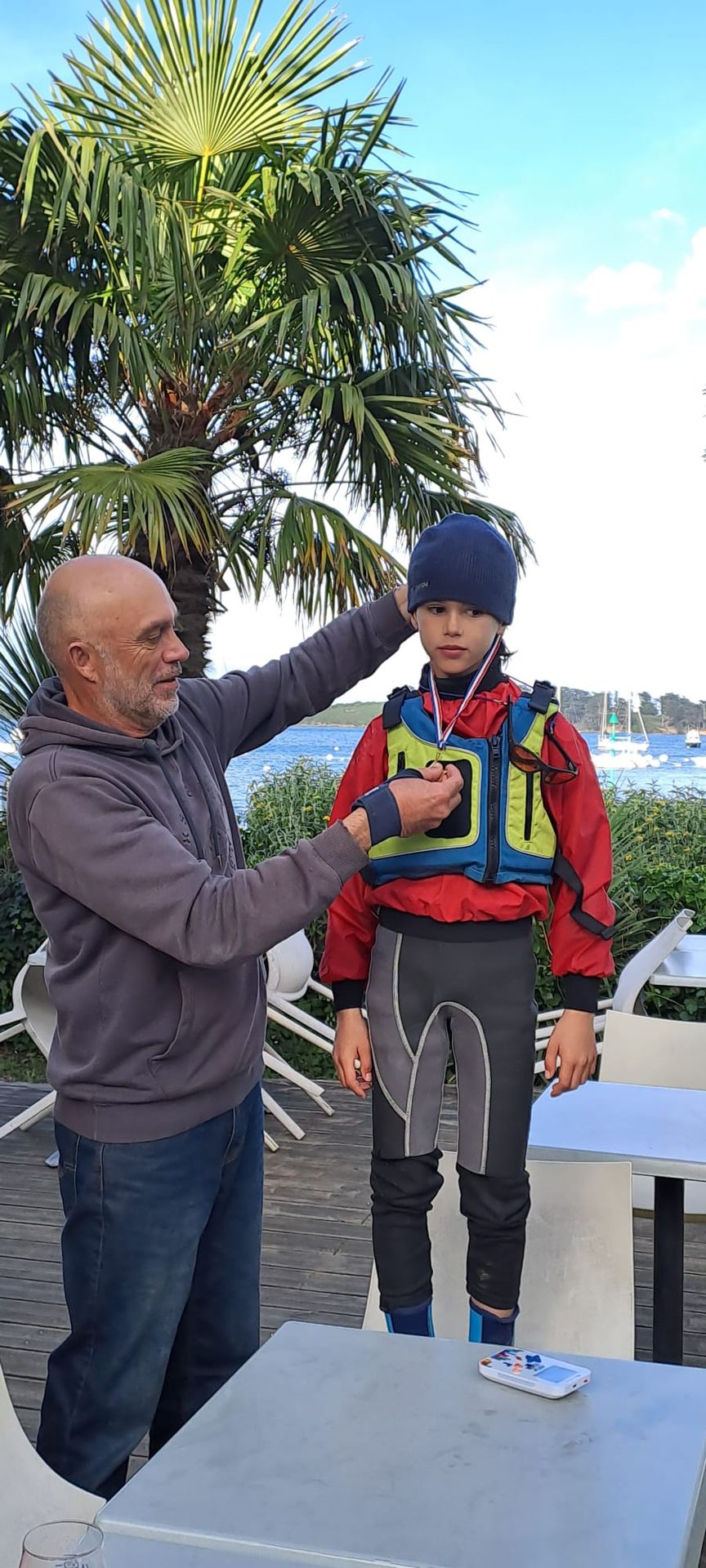 Silvio reçoit la médaille du Golfe